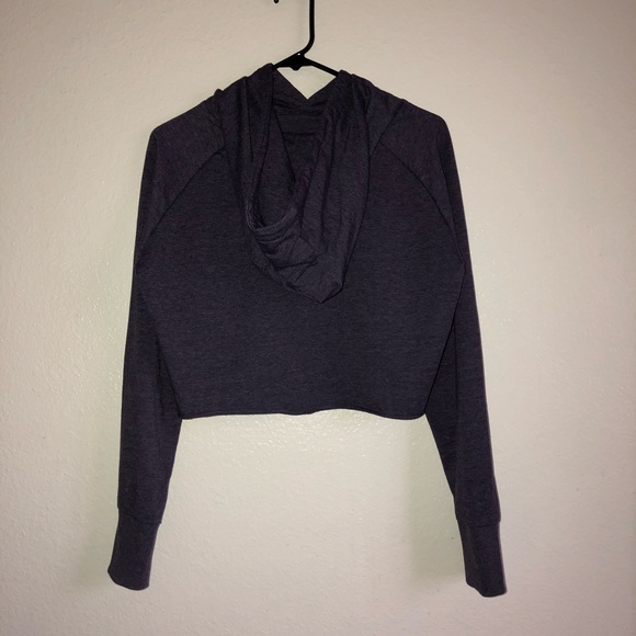 GYMSHARK CROPPED SWEATER ππΌ - Picture 3 of 4